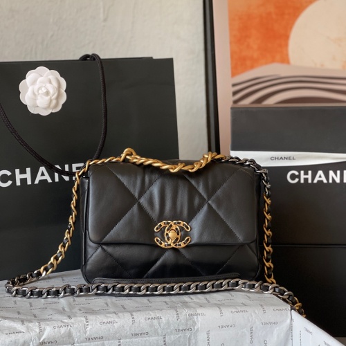 Cheap Chanel AAA Quality Messenger Bags For Women #1208144 Replica Wholesale [$118.00 USD] [ITEM#1208144] on Replica Chanel AAA Messenger Bags