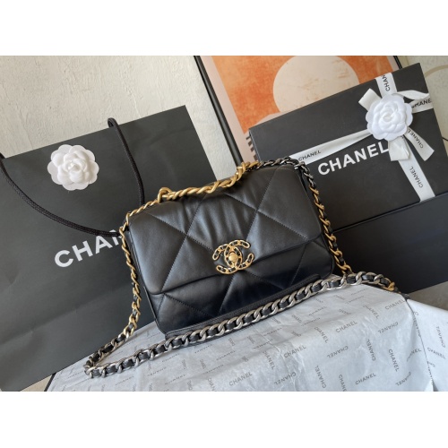 Cheap Chanel AAA Quality Messenger Bags For Women #1208144 Replica Wholesale [$118.00 USD] [ITEM#1208144] on Replica Chanel AAA Quality Messenger Bags