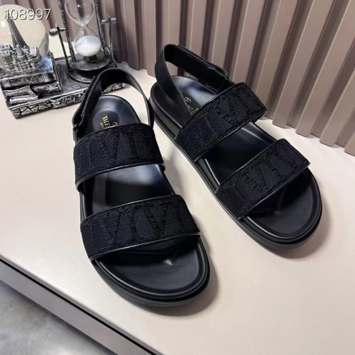 Cheap Valentino Sandal For Men #1208226 Replica Wholesale [$56.00 USD] [ITEM#1208226] on Replica Valentino Sandal