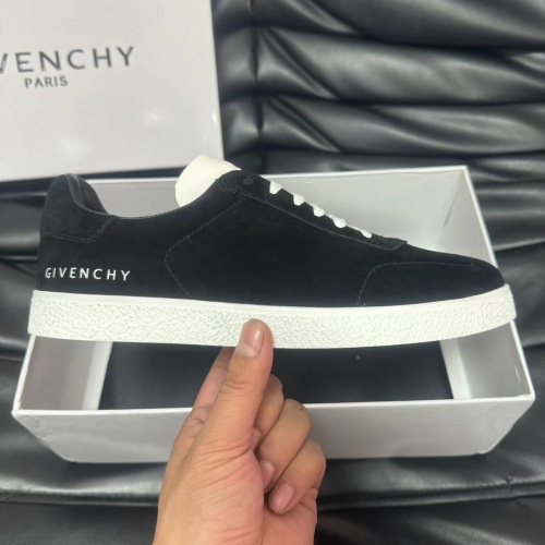 Cheap Givenchy Casual Shoes For Men #1208606 Replica Wholesale [$72.00 USD] [ITEM#1208606] on Replica Givenchy Casual Shoes