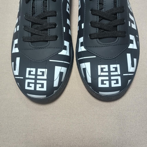 Cheap Givenchy Casual Shoes For Men #1208647 Replica Wholesale [$76.00 USD] [ITEM#1208647] on Replica Givenchy Casual Shoes