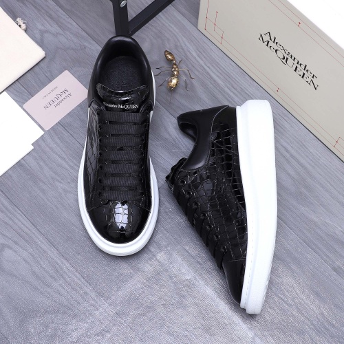 Cheap Alexander McQueen Casual Shoes For Men #1209378 Replica Wholesale [$76.00 USD] [ITEM#1209378] on Replica Alexander McQueen Casual Shoes