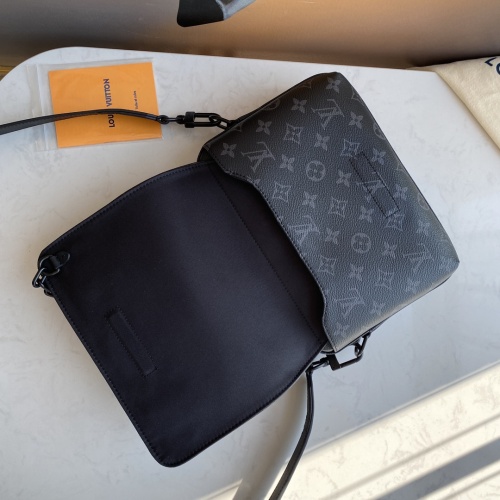 Cheap Louis Vuitton AAA Man Messenger Bags #1209488 Replica Wholesale [$160.00 USD] [ITEM#1209488] on Replica Louis Vuitton AAA Man Messenger Bags