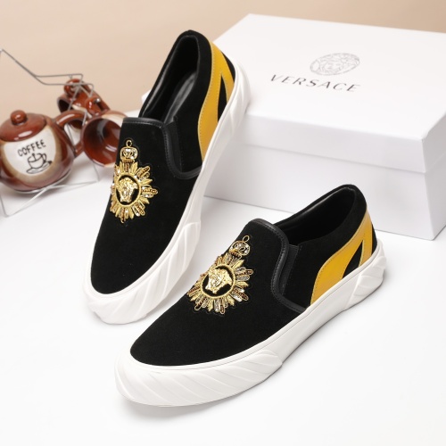 Cheap Versace Casual Shoes For Men #1209685 Replica Wholesale [$68.00 USD] [ITEM#1209685] on Replica Versace Casual Shoes