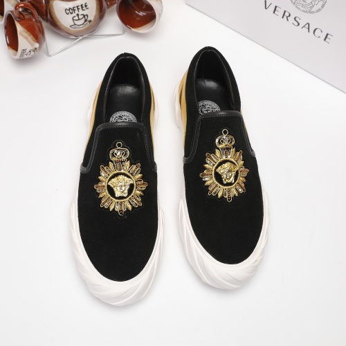 Cheap Versace Casual Shoes For Men #1209685 Replica Wholesale [$68.00 USD] [ITEM#1209685] on Replica Versace Casual Shoes