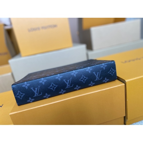 Cheap Louis Vuitton AAA Man Wallets #1209687 Replica Wholesale [$76.00 USD] [ITEM#1209687] on Replica Louis Vuitton AAA Man Wallets