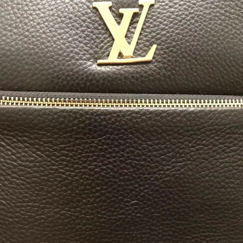 Cheap Louis Vuitton AAA Man Messenger Bags #1209747 Replica Wholesale [$100.00 USD] [ITEM#1209747] on Replica Louis Vuitton AAA Man Messenger Bags