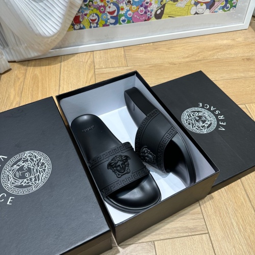 Cheap Versace Slippers For Men #1209988 Replica Wholesale [$72.00 USD] [ITEM#1209988] on Replica Versace Slippers