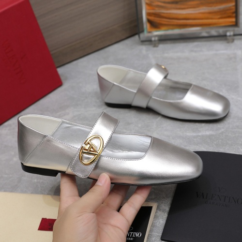 Cheap Valentino Flat Shoes For Women #1210333 Replica Wholesale [$108.00 USD] [ITEM#1210333] on Replica Valentino Flat Shoes