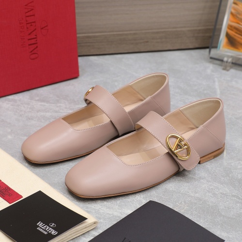 Cheap Valentino Flat Shoes For Women #1210337 Replica Wholesale [$108.00 USD] [ITEM#1210337] on Replica Valentino Flat Shoes