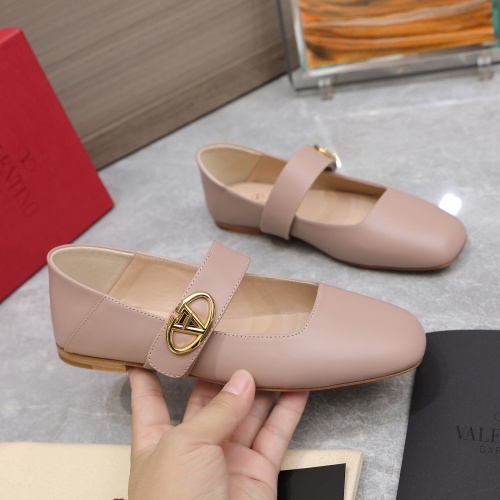 Cheap Valentino Flat Shoes For Women #1210337 Replica Wholesale [$108.00 USD] [ITEM#1210337] on Replica Valentino Flat Shoes