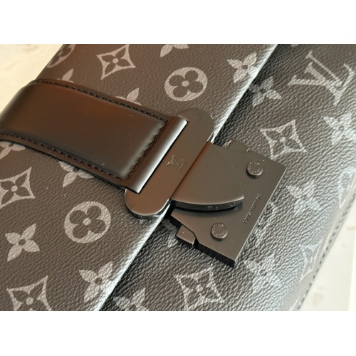 Cheap Louis Vuitton AAA Man Messenger Bags #1210354 Replica Wholesale [$160.00 USD] [ITEM#1210354] on Replica Louis Vuitton AAA Man Messenger Bags