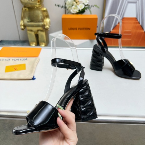 Cheap Louis Vuitton Sandal For Women #1211042 Replica Wholesale [$112.00 USD] [ITEM#1211042] on Replica Louis Vuitton Sandal