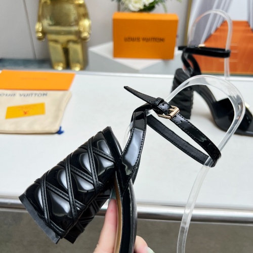 Cheap Louis Vuitton Sandal For Women #1211042 Replica Wholesale [$112.00 USD] [ITEM#1211042] on Replica Louis Vuitton Sandal