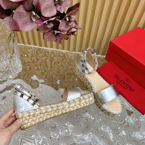 Cheap Valentino Sandal For Women #1212195 Replica Wholesale [$108.00 USD] [ITEM#1212195] on Replica Valentino Sandal