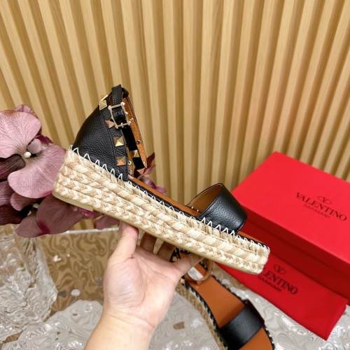 Cheap Valentino Sandal For Women #1212198 Replica Wholesale [$108.00 USD] [ITEM#1212198] on Replica Valentino Sandal