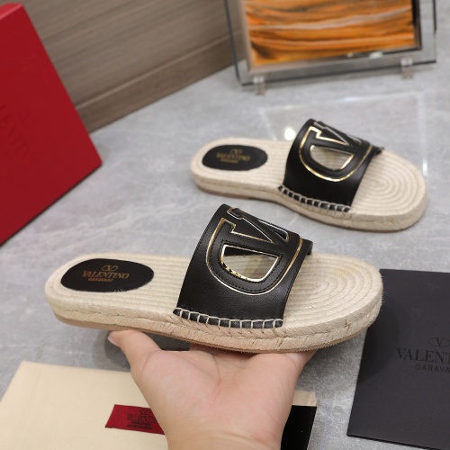 Cheap Valentino Slippers For Women #1212223 Replica Wholesale [$96.00 USD] [ITEM#1212223] on Replica Valentino Slippers