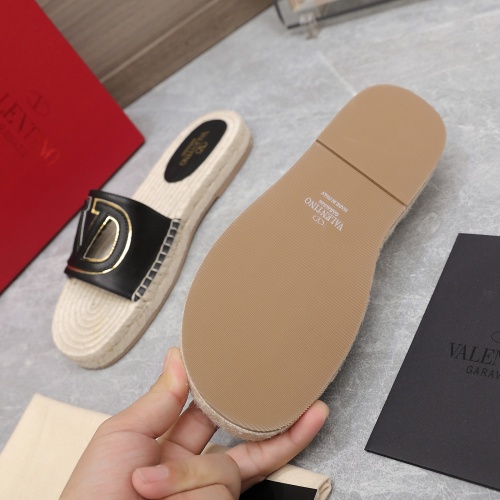 Cheap Valentino Slippers For Women #1212223 Replica Wholesale [$96.00 USD] [ITEM#1212223] on Replica Valentino Slippers