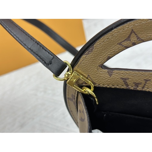 Cheap Louis Vuitton AAA Quality Messenger Bags For Women #1212528 Replica Wholesale [$60.00 USD] [ITEM#1212528] on Replica Louis Vuitton AAA Quality Messenger Bags