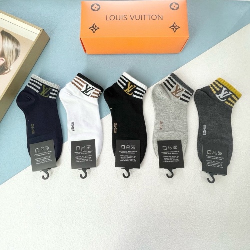 Cheap Louis Vuitton LV Socks #1212750 Replica Wholesale [$27.00 USD] [ITEM#1212750] on Replica Louis Vuitton LV Socks