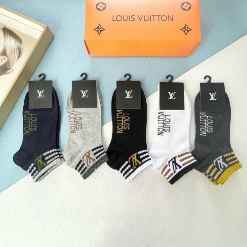 Cheap Louis Vuitton LV Socks #1212750 Replica Wholesale [$27.00 USD] [ITEM#1212750] on Replica Louis Vuitton LV Socks