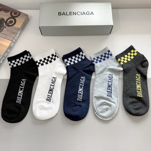 Cheap Balenciaga Socks For Men #1212754 Replica Wholesale [$25.00 USD] [ITEM#1212754] on Replica Balenciaga Socks