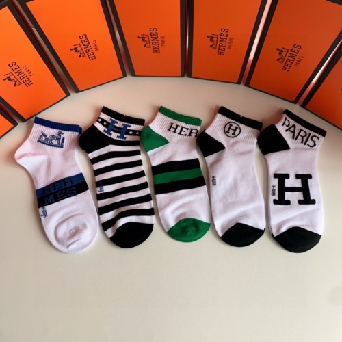 Cheap Hermes Socks #1212775 Replica Wholesale [$25.00 USD] [ITEM#1212775] on Replica Hermes Socks