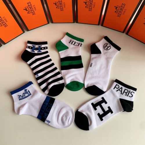 Cheap Hermes Socks #1212775 Replica Wholesale [$25.00 USD] [ITEM#1212775] on Replica Hermes Socks