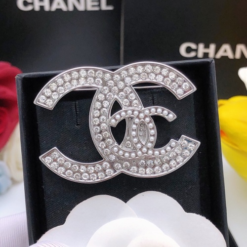 Cheap Chanel Brooches For Women #1213222 Replica Wholesale [$29.00 USD] [ITEM#1213222] on Replica Chanel Brooches