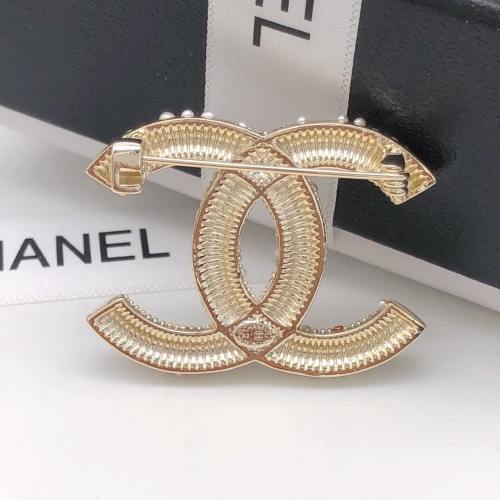 Cheap Chanel Brooches For Women #1213224 Replica Wholesale [$29.00 USD] [ITEM#1213224] on Replica Chanel Brooches