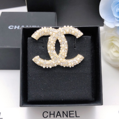 Cheap Chanel Brooches For Women #1213224 Replica Wholesale [$29.00 USD] [ITEM#1213224] on Replica Chanel Brooches