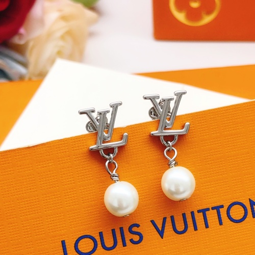 Cheap Louis Vuitton Earrings For Women #1213286 Replica Wholesale [$27.00 USD] [ITEM#1213286] on Replica Louis Vuitton Earrings