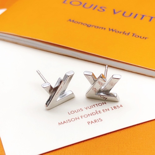 Cheap Louis Vuitton Earrings For Women #1213659 Replica Wholesale [$25.00 USD] [ITEM#1213659] on Replica Louis Vuitton Earrings