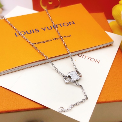 Cheap Louis Vuitton Necklaces #1213789 Replica Wholesale [$29.00 USD] [ITEM#1213789] on Replica Louis Vuitton Necklaces