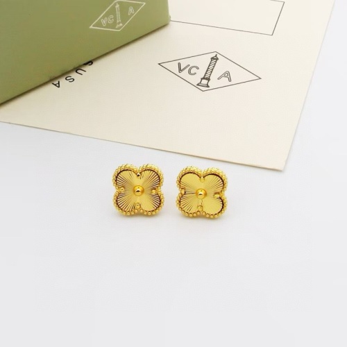 Cheap Van Cleef &amp; Arpels Earrings For Women #1213930 Replica Wholesale [$25.00 USD] [ITEM#1213930] on Replica Van Cleef &amp; Arpels Earrings