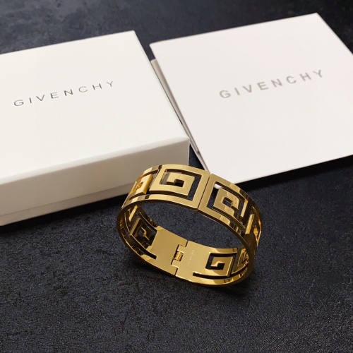 Cheap Givenchy Bracelets #1214263 Replica Wholesale [$32.00 USD] [ITEM#1214263] on Replica Givenchy Bracelets