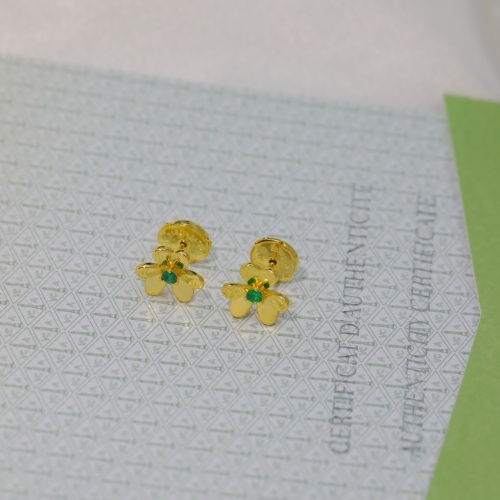 Cheap Van Cleef &amp; Arpels Earrings For Women #1214273 Replica Wholesale [$39.00 USD] [ITEM#1214273] on Replica Van Cleef &amp; Arpels Earrings