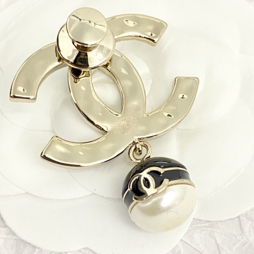 Cheap Chanel Brooches For Women #1214501 Replica Wholesale [$36.00 USD] [ITEM#1214501] on Replica Chanel Brooches