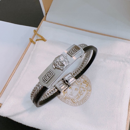 Cheap Versace Bracelets #1215015 Replica Wholesale [$45.00 USD] [ITEM#1215015] on Replica Versace Bracelets