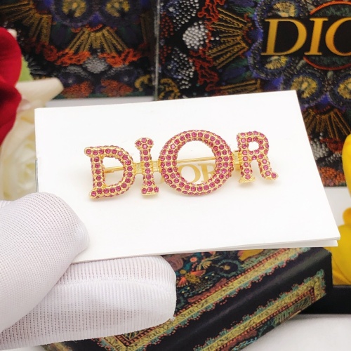 Cheap Christian Dior Brooches For Women #1215166 Replica Wholesale [$27.00 USD] [ITEM#1215166] on Replica Christian Dior Brooches