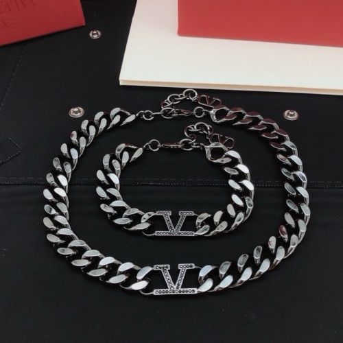 Cheap Valentino Jewelry Set #1215304 Replica Wholesale [$64.00 USD] [ITEM#1215304] on Replica Valentino Jewelry Set