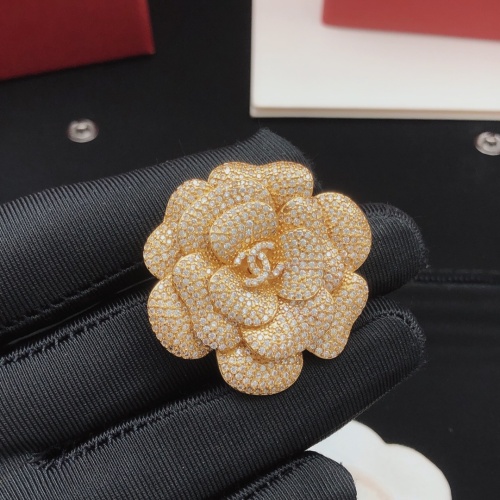 Cheap Chanel Brooches For Women #1215388 Replica Wholesale [$39.00 USD] [ITEM#1215388] on Replica Chanel Brooches