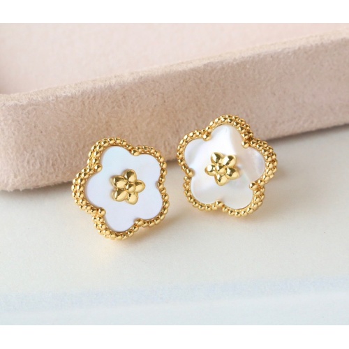 Cheap Van Cleef &amp; Arpels Earrings For Women #1215418 Replica Wholesale [$32.00 USD] [ITEM#1215418] on Replica Van Cleef &amp; Arpels Earrings