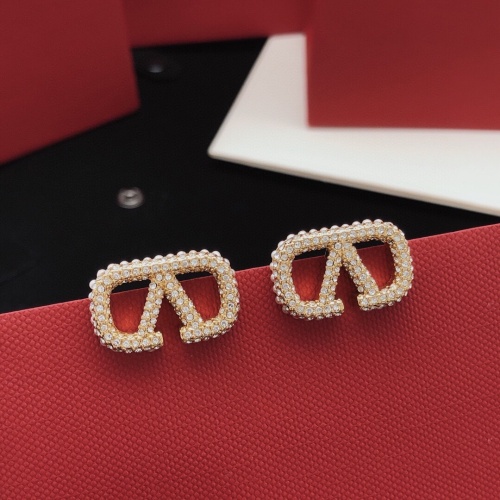 Cheap Valentino Earrings For Women #1215646 Replica Wholesale [$32.00 USD] [ITEM#1215646] on Replica Valentino Earrings