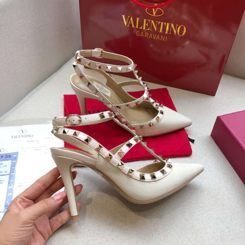 Cheap Valentino Sandal For Women #1216392 Replica Wholesale [$92.00 USD] [ITEM#1216392] on Replica Valentino Sandal