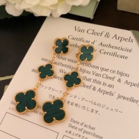 Cheap Van Cleef &amp; Arpels Earrings For Women #1205366 Replica Wholesale [$40.00 USD] [ITEM#1205366] on Replica Van Cleef &amp; Arpels Earrings