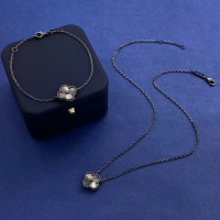 Cheap Van Cleef &amp; Arpels Jewelry Set #1206074 Replica Wholesale [$40.00 USD] [ITEM#1206074] on Replica Van Cleef &amp; Arpels Jewelry Set