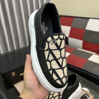 Cheap Valentino Casual Shoes For Men #1207713 Replica Wholesale [$72.00 USD] [ITEM#1207713] on Replica Valentino Casual Shoes