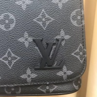 Cheap Louis Vuitton AAA Man Messenger Bags #1209738 Replica Wholesale [$102.00 USD] [ITEM#1209738] on Replica Louis Vuitton AAA Man Messenger Bags