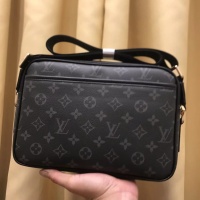 Cheap Louis Vuitton AAA Man Messenger Bags #1209748 Replica Wholesale [$92.00 USD] [ITEM#1209748] on Replica Louis Vuitton AAA Man Messenger Bags